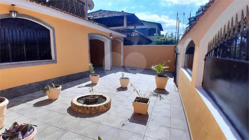 Casa à venda com 3 quartos, sendo 1 suíte, em Campo Grande, Rio de Janeiro, RJ