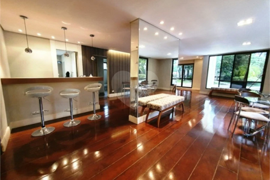 Apartamento à venda com 3 quartos, sendo 1 suíte, em Morumbi, São Paulo, SP