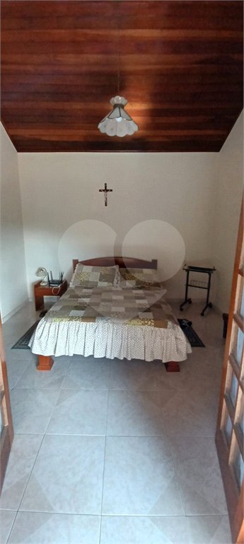 Casa à venda com 3 quartos, sendo 1 suíte, no condomínio Clube de Campo Fazenda Tabarã, Mairiporã - SP