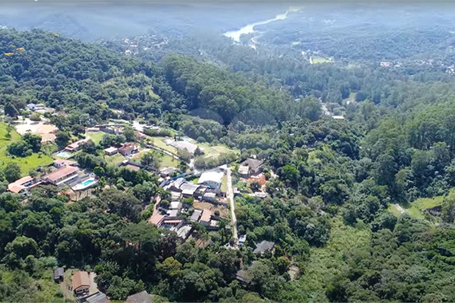 Terreno à venda no condomínio Alpes da Cantareira, Mairiporã - SP