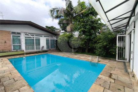 Casa à venda com 5 quartos, sendo 3 suítes,  em Brooklin Paulista, São Paulo, SP
