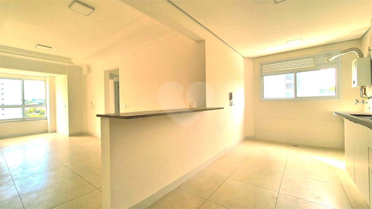 Apartamento à venda com 2 quartos, sendo 1 suíte, no Centro, Sorocaba, SP
