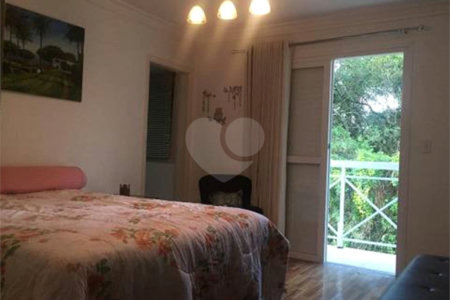 Casa à venda com 4 quartos, sendo 3 suítes, no condomínio Residencial Nova Cantareira, São Paulo - SP