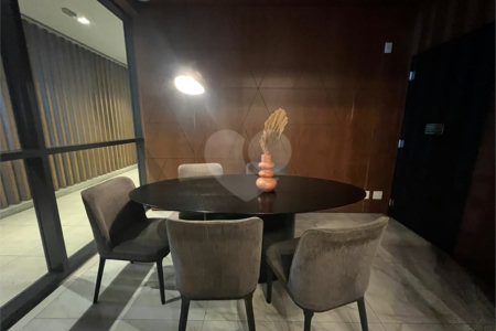 Apartamento à venda com 1 quarto em Jardim das Acácias, São Paulo, SP