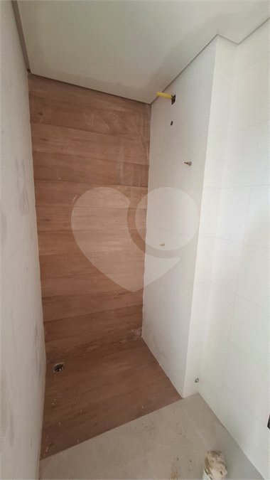 Apartamento à venda com 2 quartos, sendo 1 suíte,  em Vila Constança, São Paulo, SP