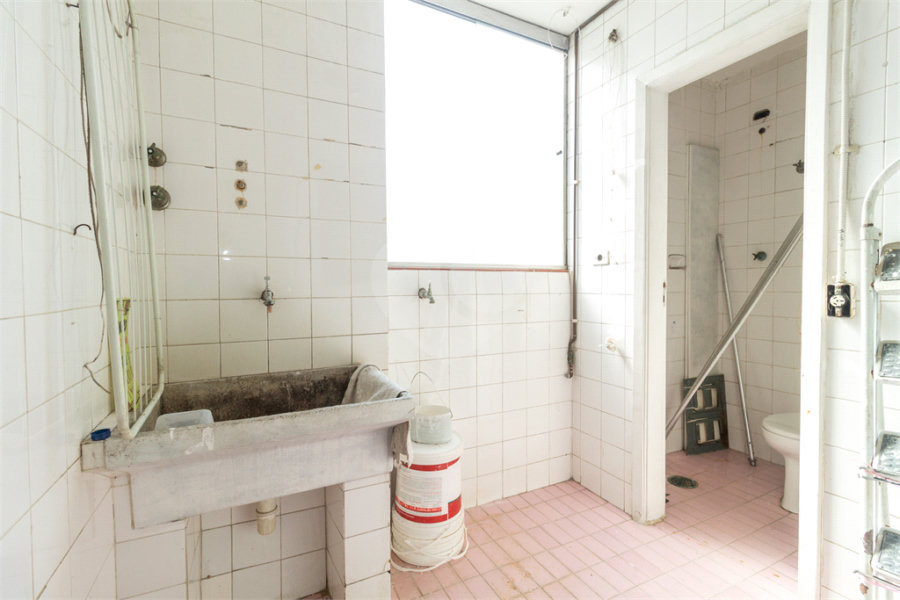 Apartamento à venda com 3 quartos, sendo 1 suíte, em Jardim América, São Paulo, SP