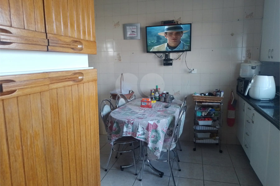 Sobrado à venda com 3 quartos, sendo 1 suíte,  em Tremembé, São Paulo, SP