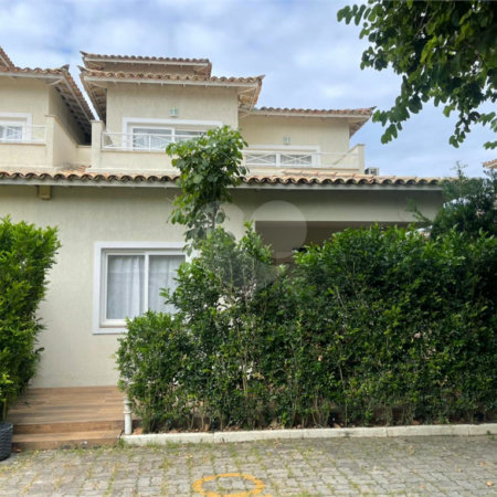 Casa em condomínio à venda com 4 quartos, sendo 2 suítes, em Geribá, Armação dos Búzios, RJ