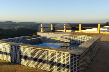 Chácara à venda com 3 quartos, sendo 1 suíte,  em Botujuru, Mogi das Cruzes, SP