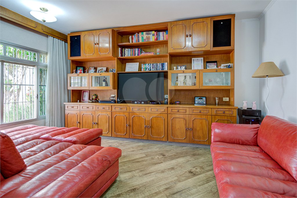 Casa à venda com 3 quartos, sendo 1 suíte, em Santo Amaro, São Paulo, SP