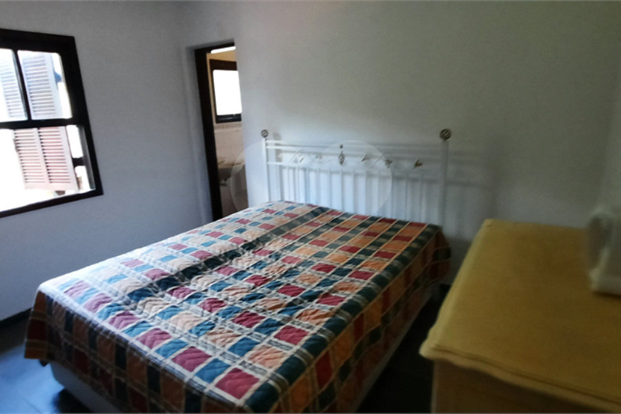 Casa à venda ou para alugar com 4 quartos, sendo 2 suítes, em Mantiqueira, Mairiporã, SP