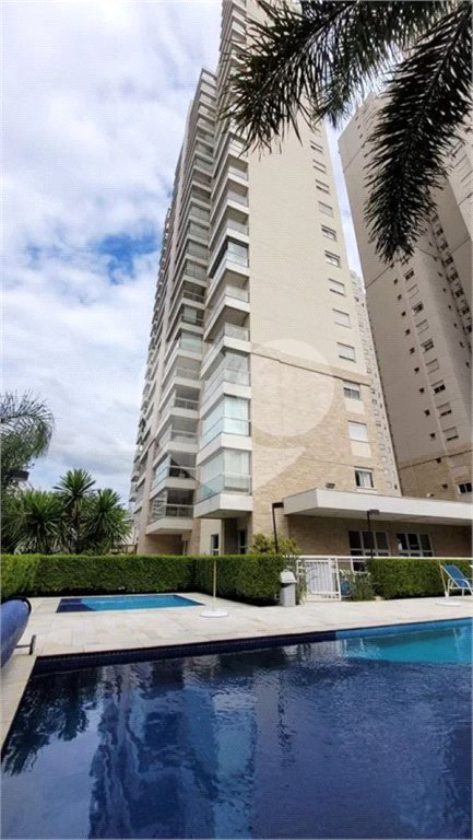 Apartamento à venda com 3 suítes em Lapa, São Paulo, SP