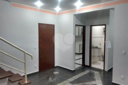Sobrado a venda.