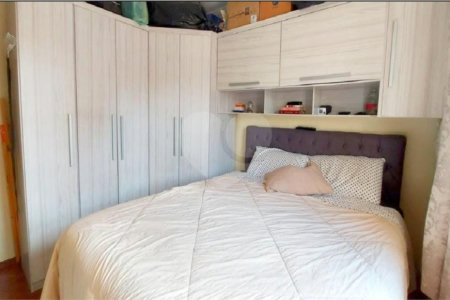 Casa à venda com 2 suítes no condomínio Residencial Sabará, São Paulo - SP