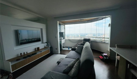 Apartamento à venda com 3 quartos, sendo 1 suíte,  em Jardim Zaira, Guarulhos, SP
