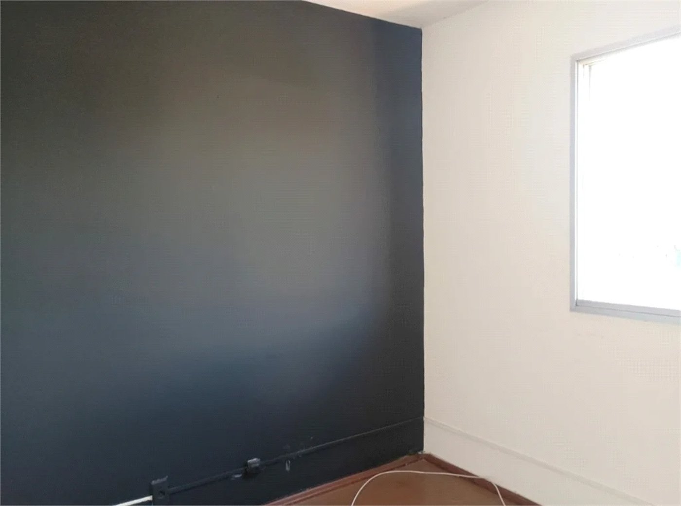 APTO À VENDA COM PREÇO ABAIXO DO MERCADO, PROX. AV. DO RIO PEQUENO C/ 02 DORMS, 01 VAGA COBERTA.