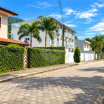 Casa à venda com 2 quartos, sendo 1 suíte, no condomínio Scarlatt, São Sebastião - SP