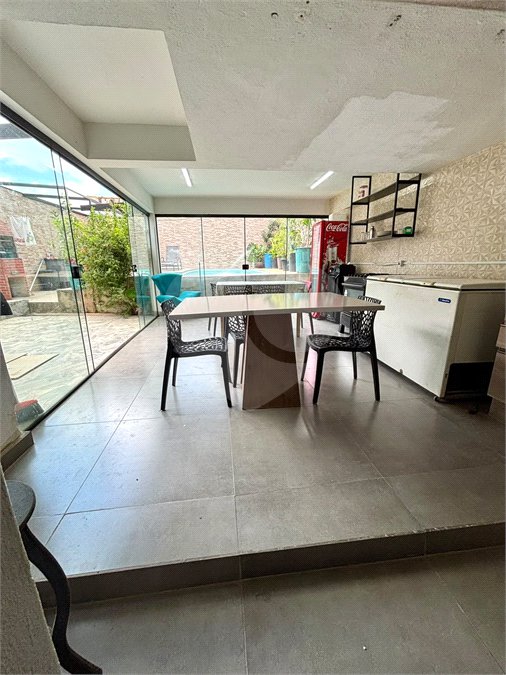 Sobrado à venda ou para alugar com 4 quartos, sendo 2 suítes, em Jardim Brasil, Atibaia, SP