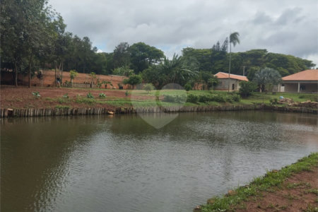 Chácara à venda com 3 quartos, sendo 1 suíte, em Chácara Flora Araraquara, Araraquara, SP