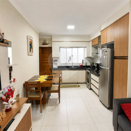 Casa à venda com 2 quartos, sendo 1 suíte, em Cidade Boa Vista, Suzano, SP