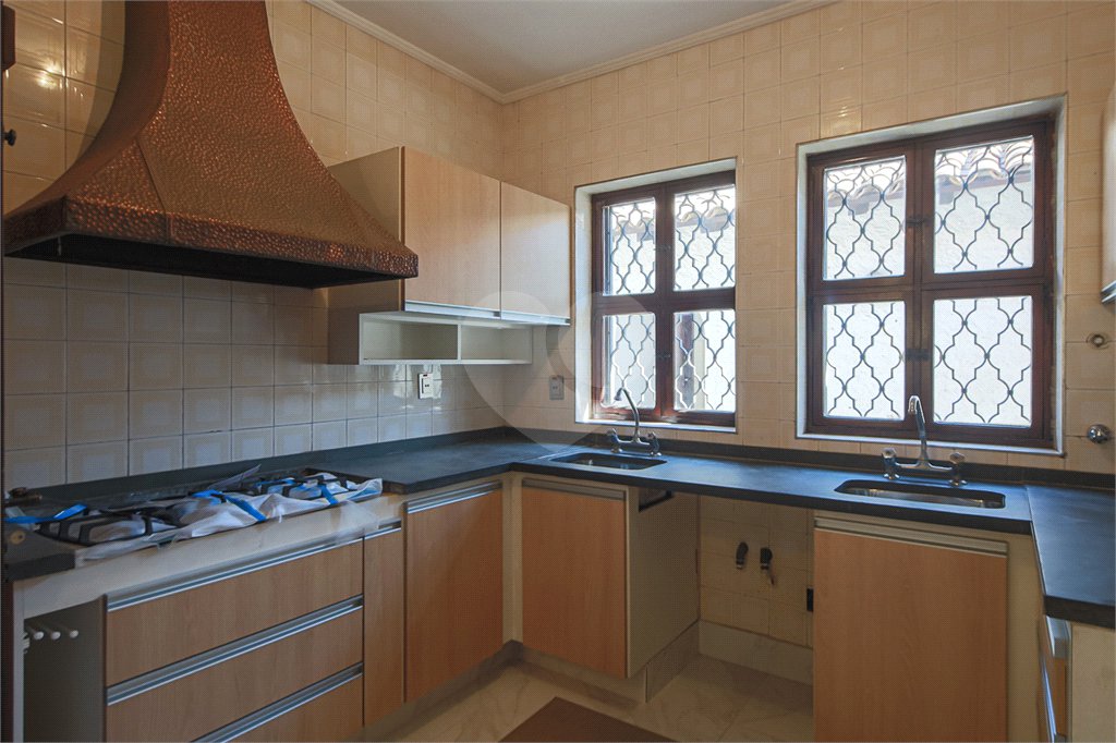 Casa Térrea à venda ou para alugar com 4 quartos, sendo 3 suítes, em Alto da Boa Vista, São Paulo, SP