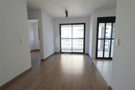 Apartamento à venda com 3 quartos, sendo 1 suíte, em Vila Anastácio, São Paulo, SP
