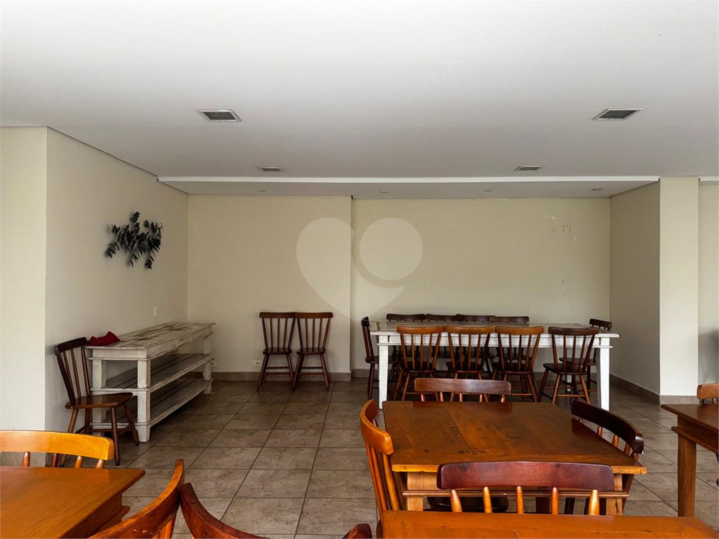 Apartamento à venda com 2 quartos em Moema, São Paulo, SP