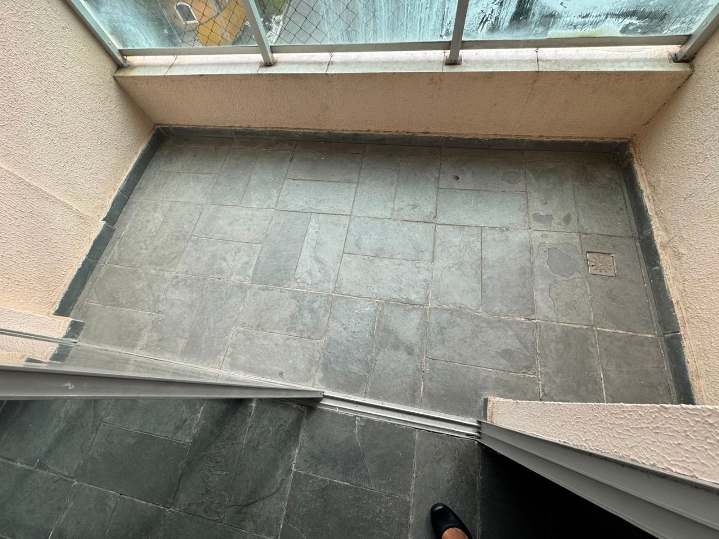 Apartamento com 2 dormitórios à venda, 70 m² por R$ 300.000,00 - Jardim Três Marias - Guarujá/SP