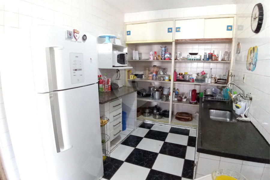 Casa à venda com 4 quartos, sendo 2 suítes, em Santana, São Paulo, SP