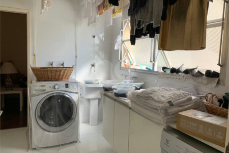 Apartamento à venda com 3 quartos, sendo 1 suíte, em Itaim Bibi, São Paulo, SP