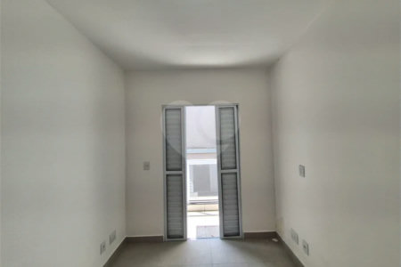 Apartamento à venda com 2 quartos em Vila Mangalot, São Paulo, SP