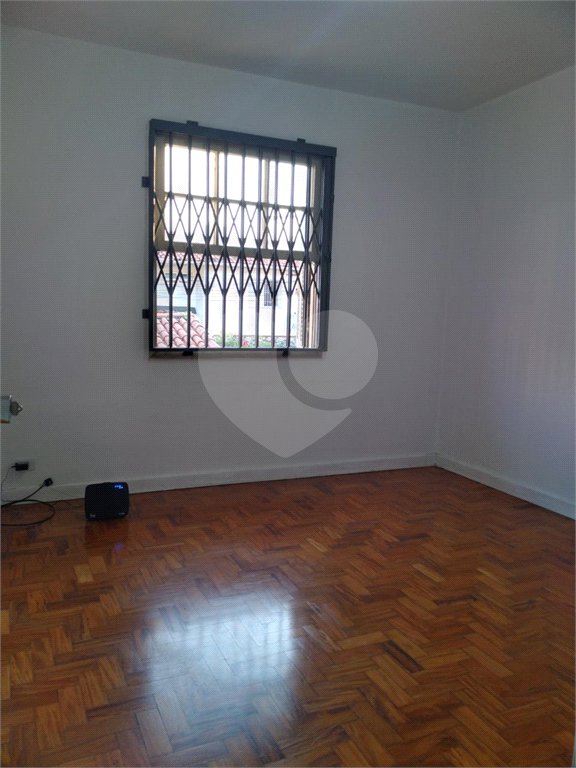 Sobrado à venda com 3 quartos em Vila Cordeiro, São Paulo, SP