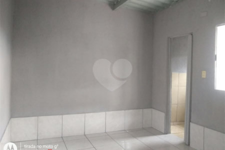 Casa Térrea à venda com 2 suítes em Jardim São Francisco, Mogi das Cruzes, SP
