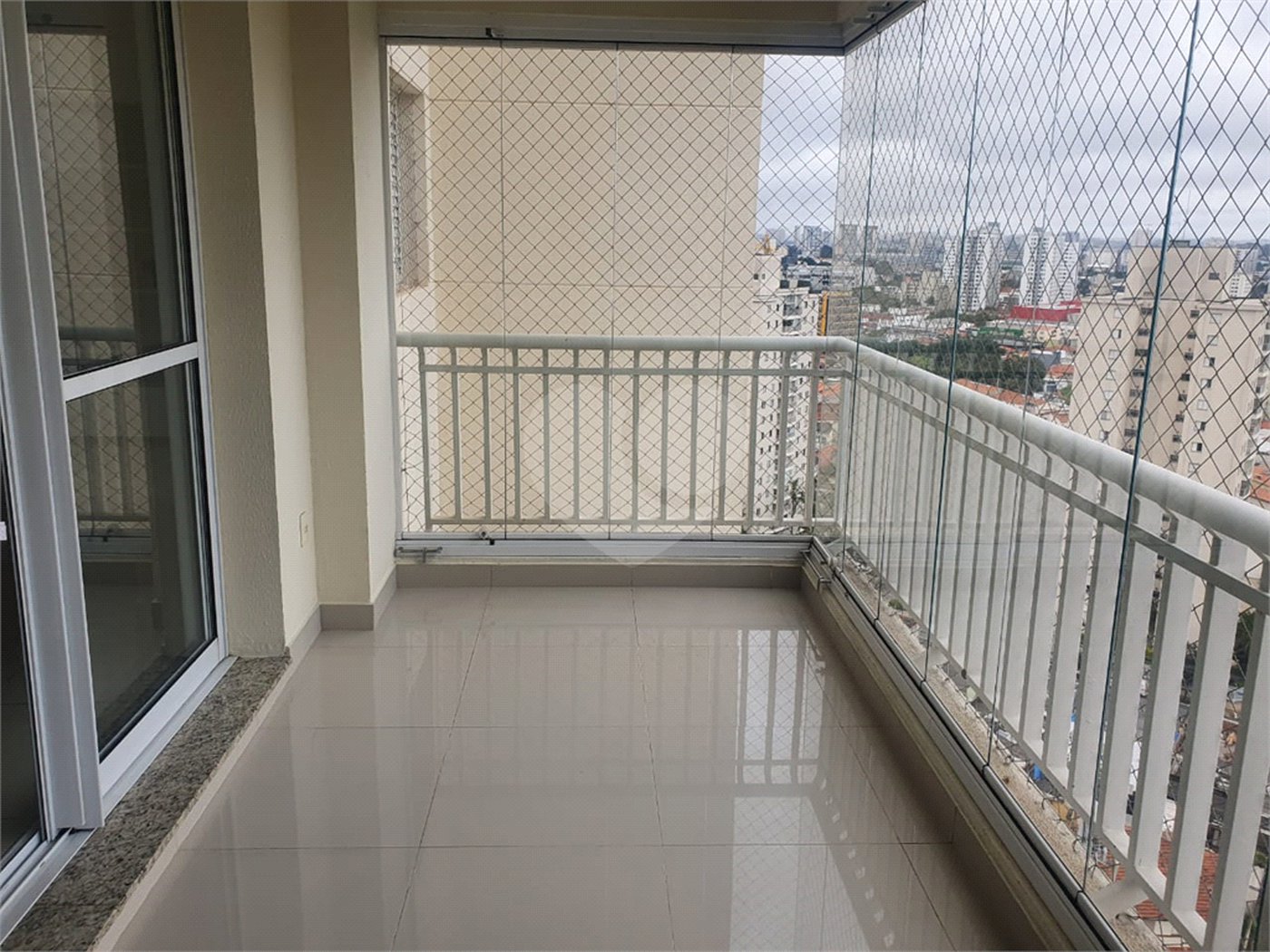 Apartamento à venda com 3 quartos, sendo 1 suíte, em Granja Julieta, São Paulo, SP