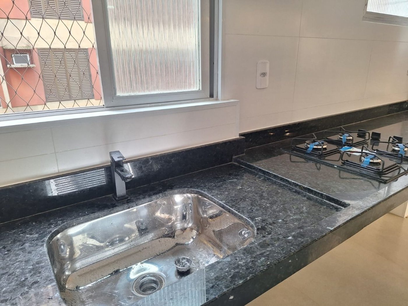 Apartamento Prédio Frente Mar em Santos | 3 Dormitórios à Venda