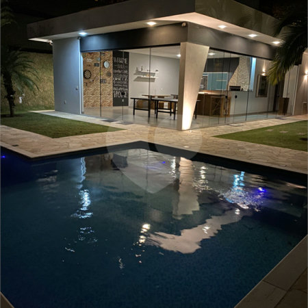 Casa à venda com 3 suítes no condomínio Jardim Primavera, Louveira - SP