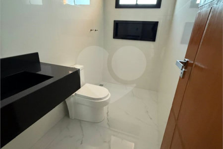 Casa à venda com 3 quartos, sendo 1 suíte, em Vila Joana, Jundiaí, SP