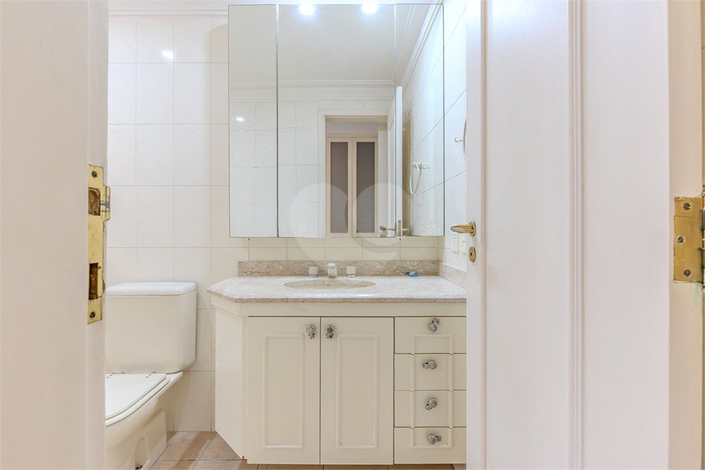 Apartamento à venda com 4 suítes em Moema, São Paulo, SP
