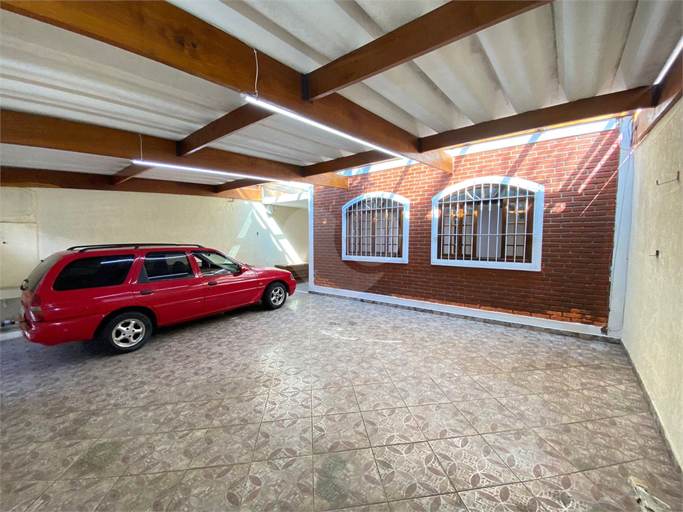 Casa à venda com 5 quartos, sendo 1 suíte,  em Indianópolis, São Paulo, SP