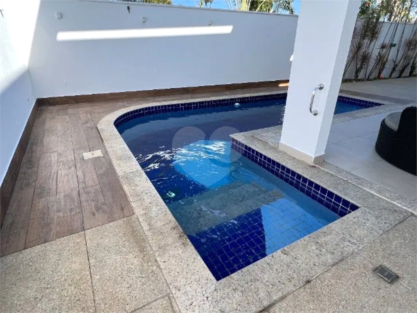 Casa à venda com 4 suítes no condomínio Jardim do Golfe 3, São José dos Campos - SP