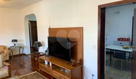 Apartamento à venda com 4 quartos, sendo 3 suítes,  em Pinheiros, São Paulo, SP