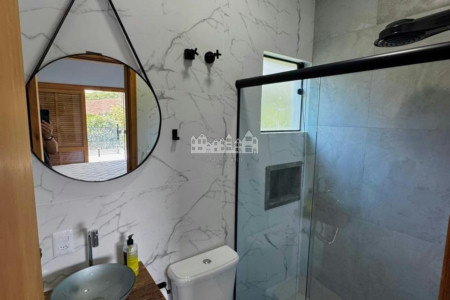 Casa à venda com 4 suítes no condomínio Portal Ouro Verde, Atibaia - SP