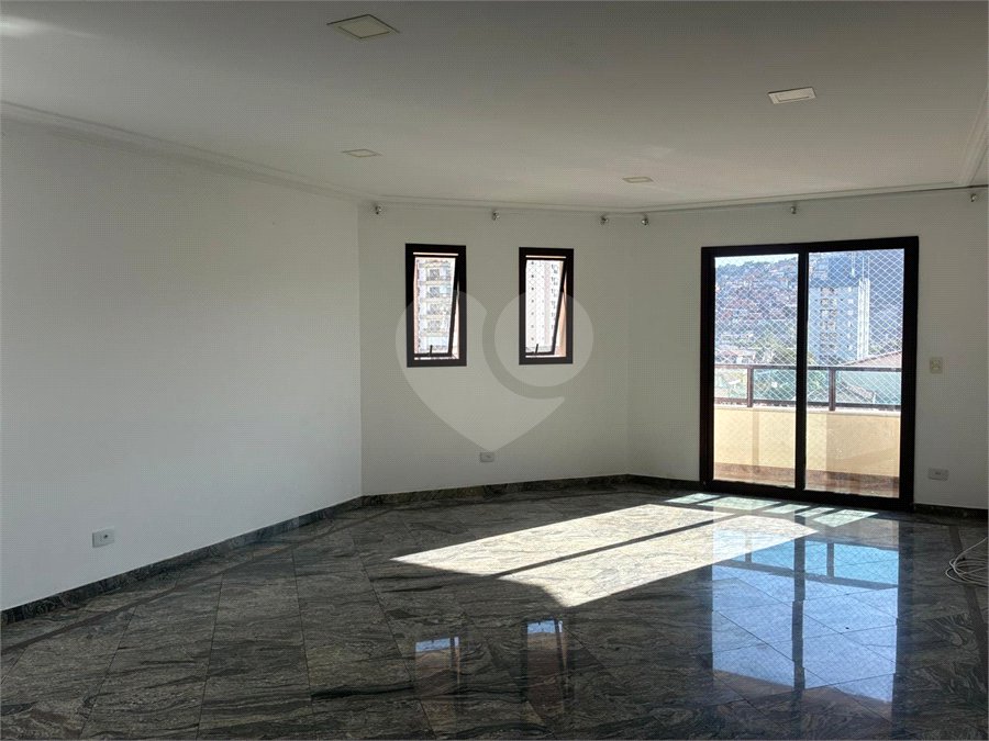 Apartamento à venda com 3 suítes em Vila Galvão, Guarulhos, SP