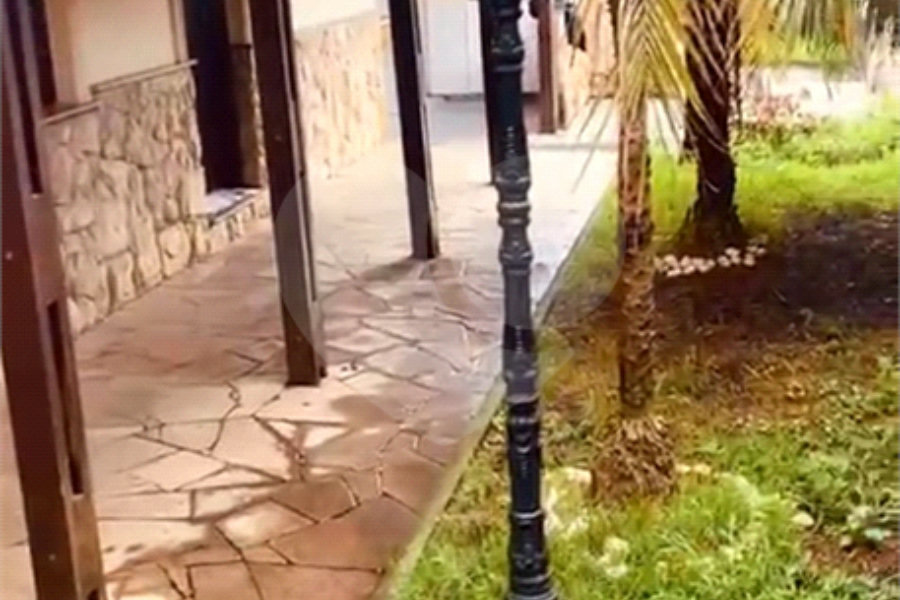 Sobrado à venda com 3 suítes em Barreiro, Mairiporã, SP