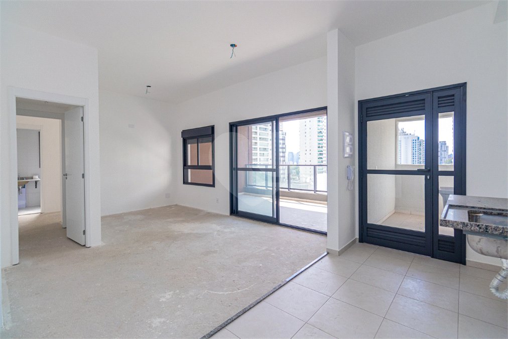 Apartamento à venda com 2 quartos, sendo 1 suíte, em Alto da Boa Vista, São Paulo, SP