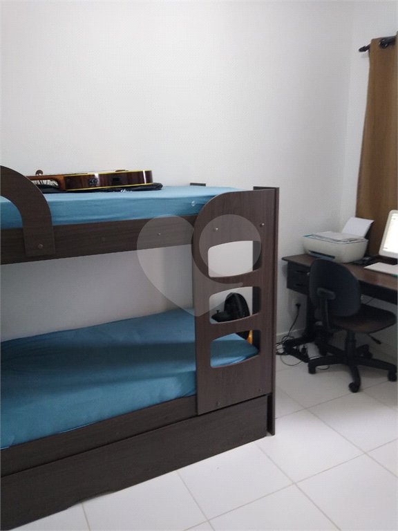 Apartamento com 2 dormitórios