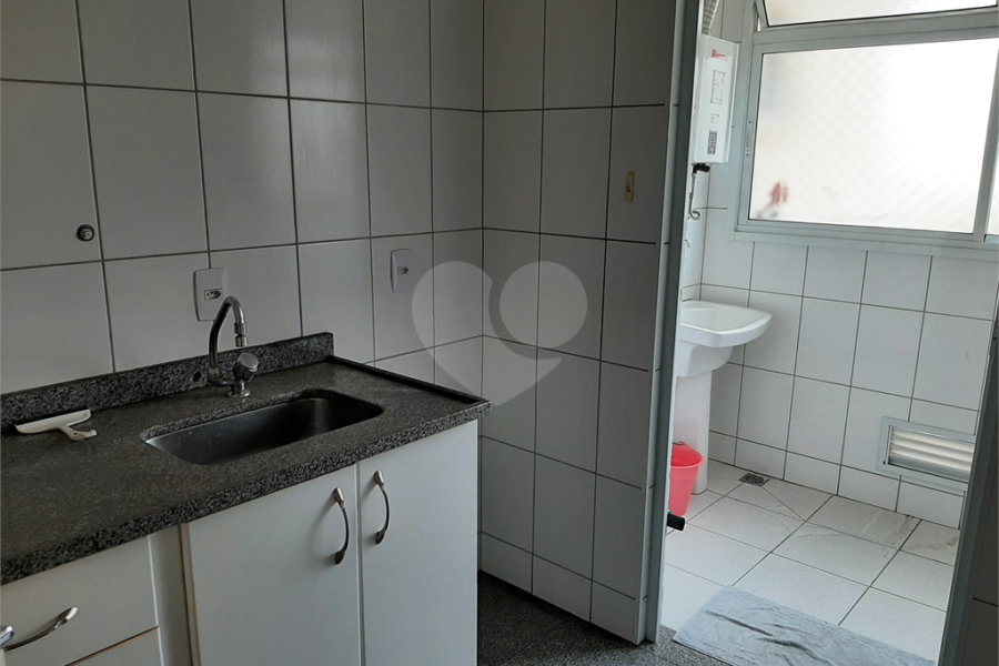 Apartamento à venda ou para alugar com 3 quartos, sendo 1 suíte, em Morumbi, São Paulo, SP