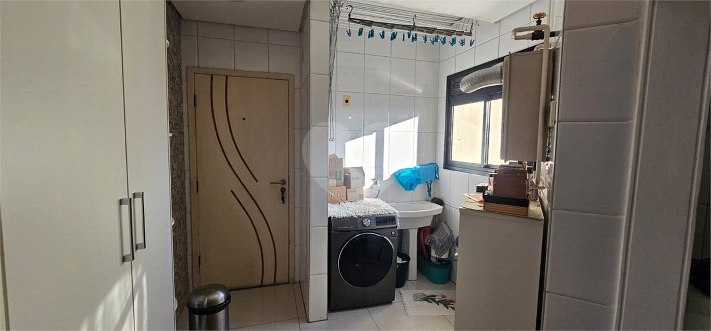 Apartamento à venda com 3 suítes em Sítio São José, Suzano, SP