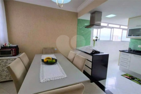 Apartamento à venda com 3 quartos, sendo 1 suíte, em Mooca, São Paulo, SP