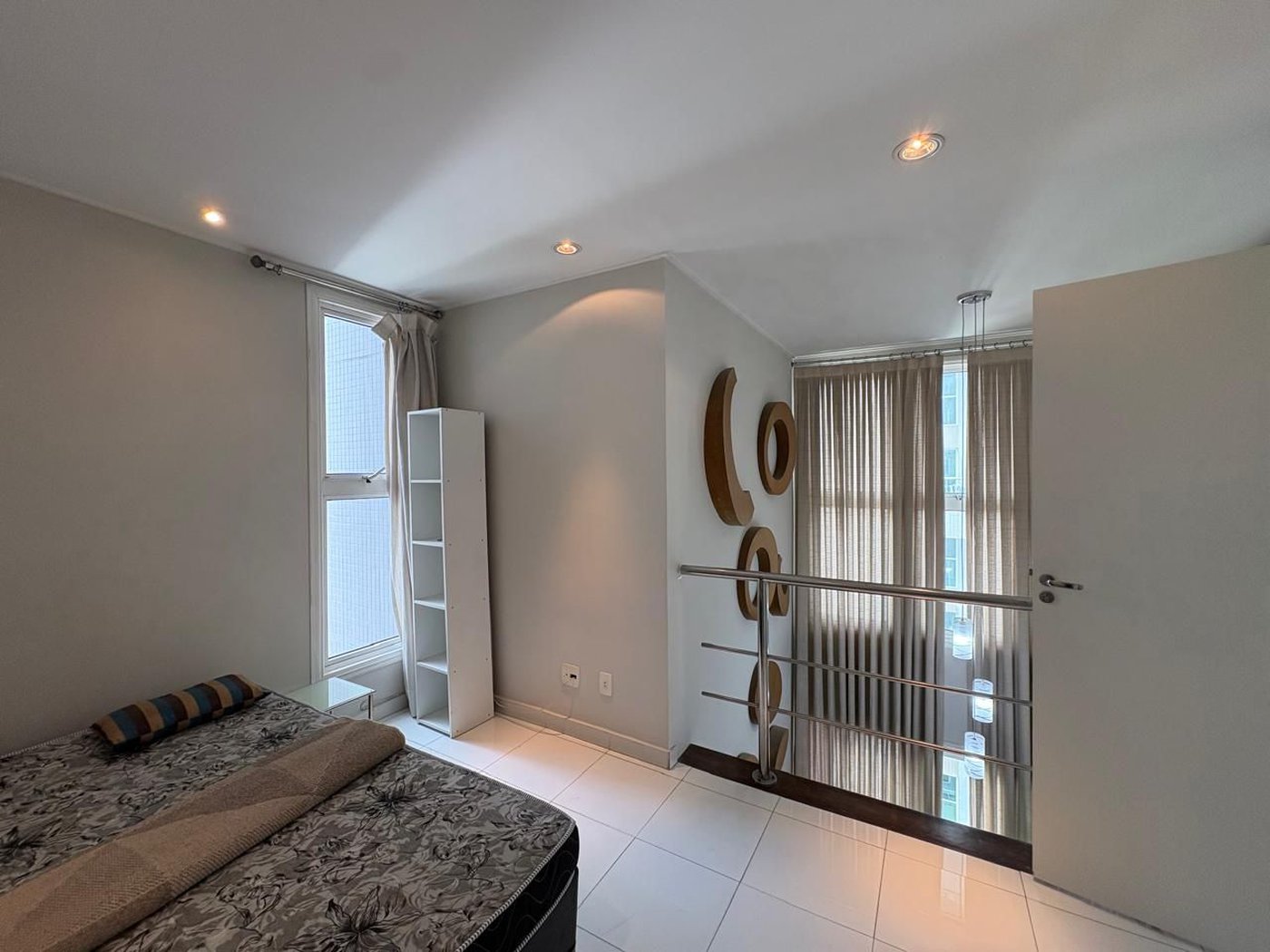 Apartamento com 2 dormitórios à venda, 78 m² por R$ 640.000,00 - Gonzaga - Santos/SP